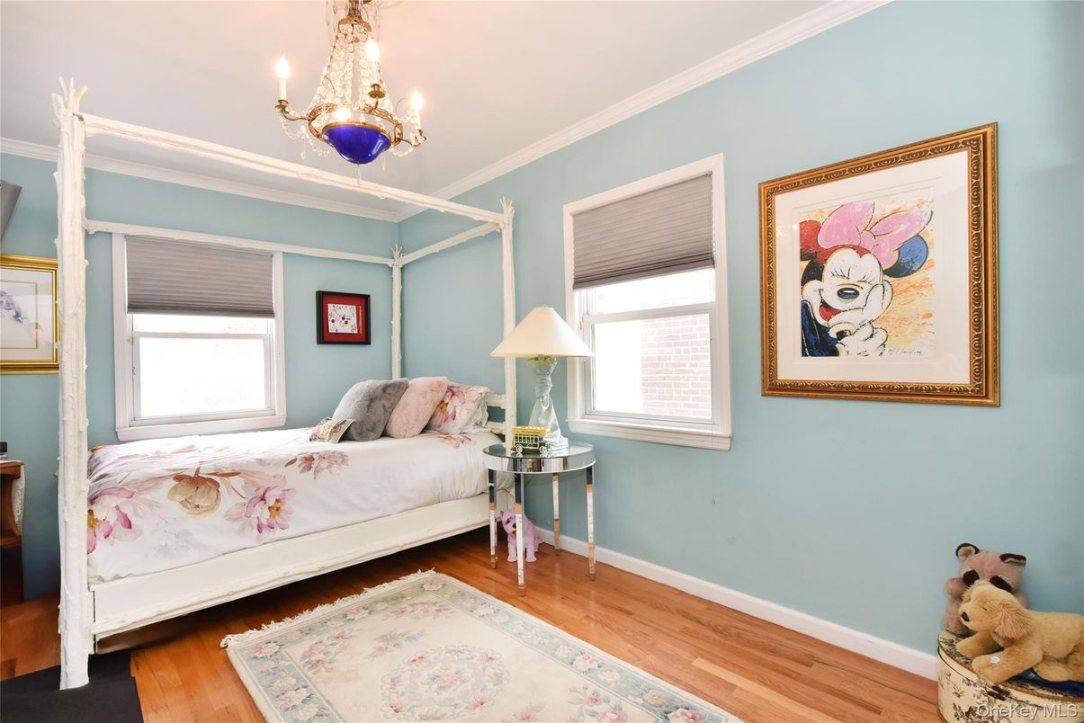 Bedroom, Interior, Pendant Lights, Wood Texture Flooring