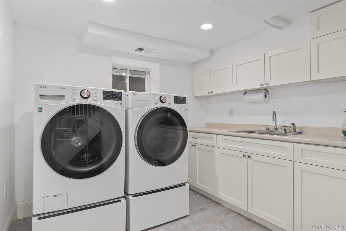 Interior, Recessed Lighting, Washer