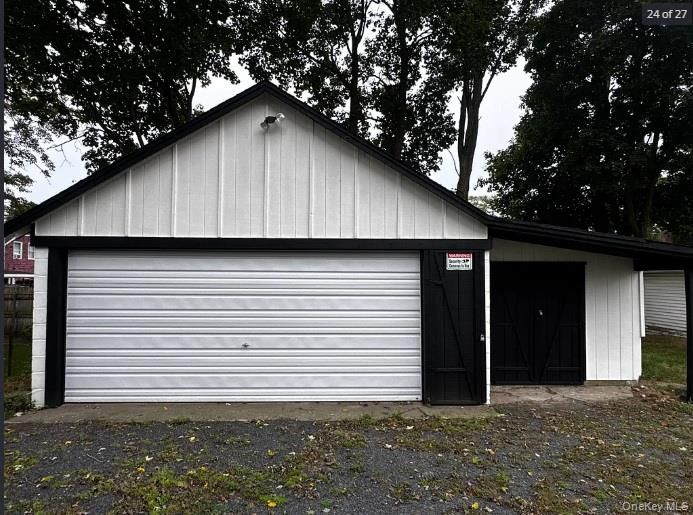 Detached Garage, Exterior