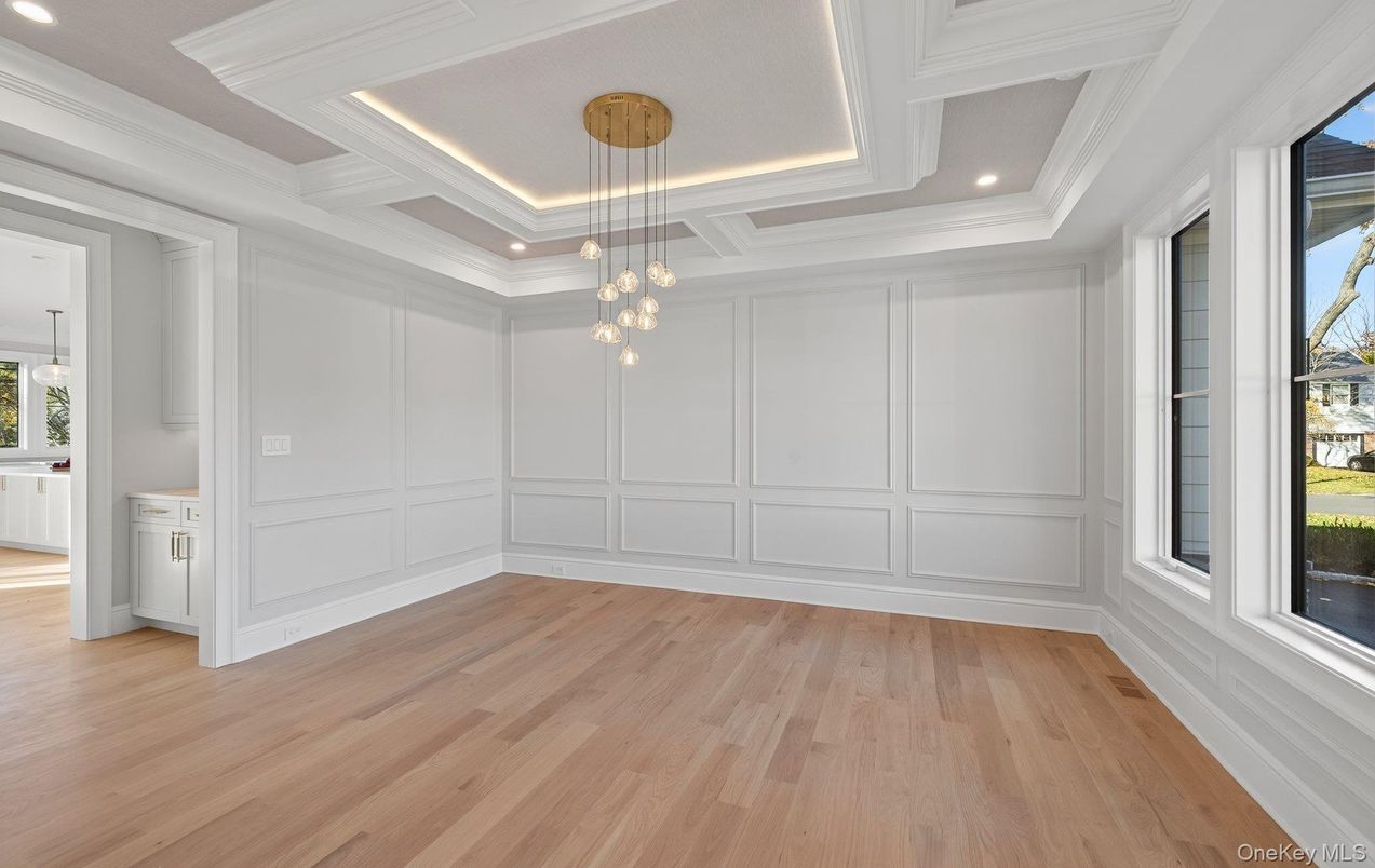 Empty room, Interior, Pendant Lights, Recessed Lighting, Wood Texture Flooring