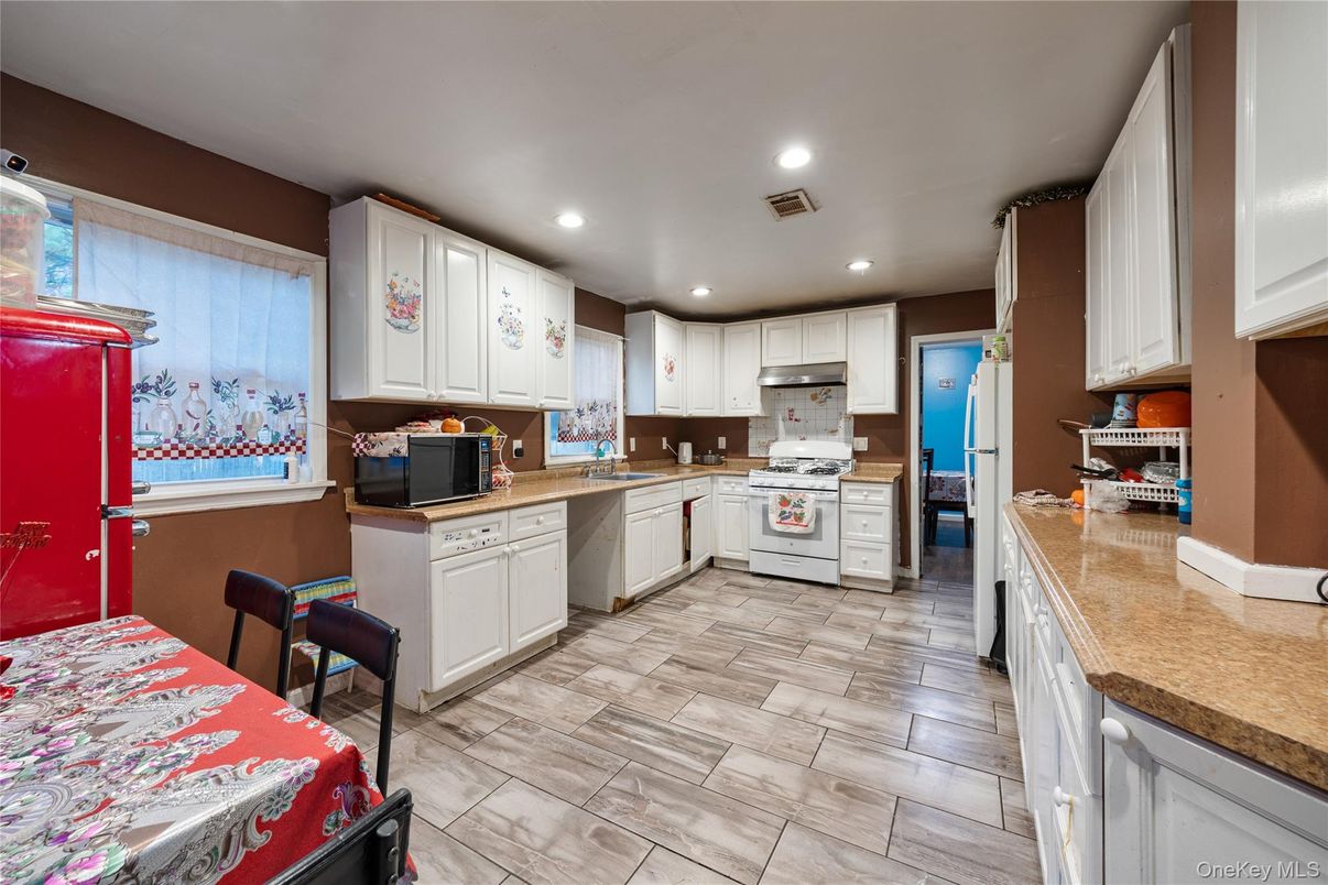 Interior, Kitchen, Recessed Lighting