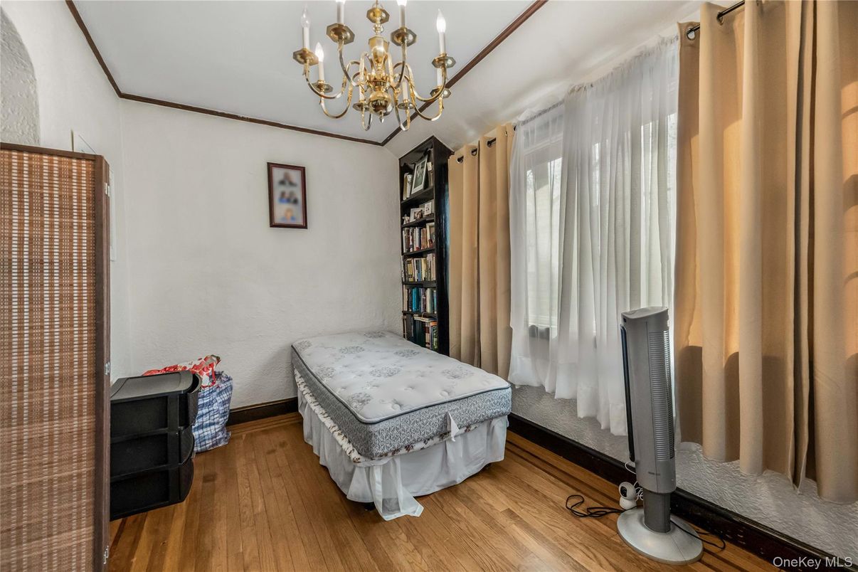Chandelier, Interior, Wood Texture Flooring