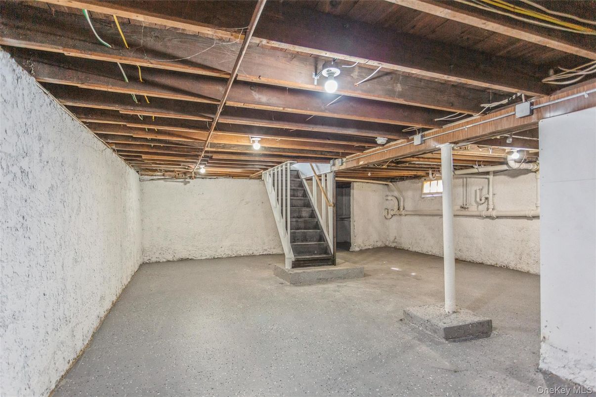 Interior, Wooden Beams