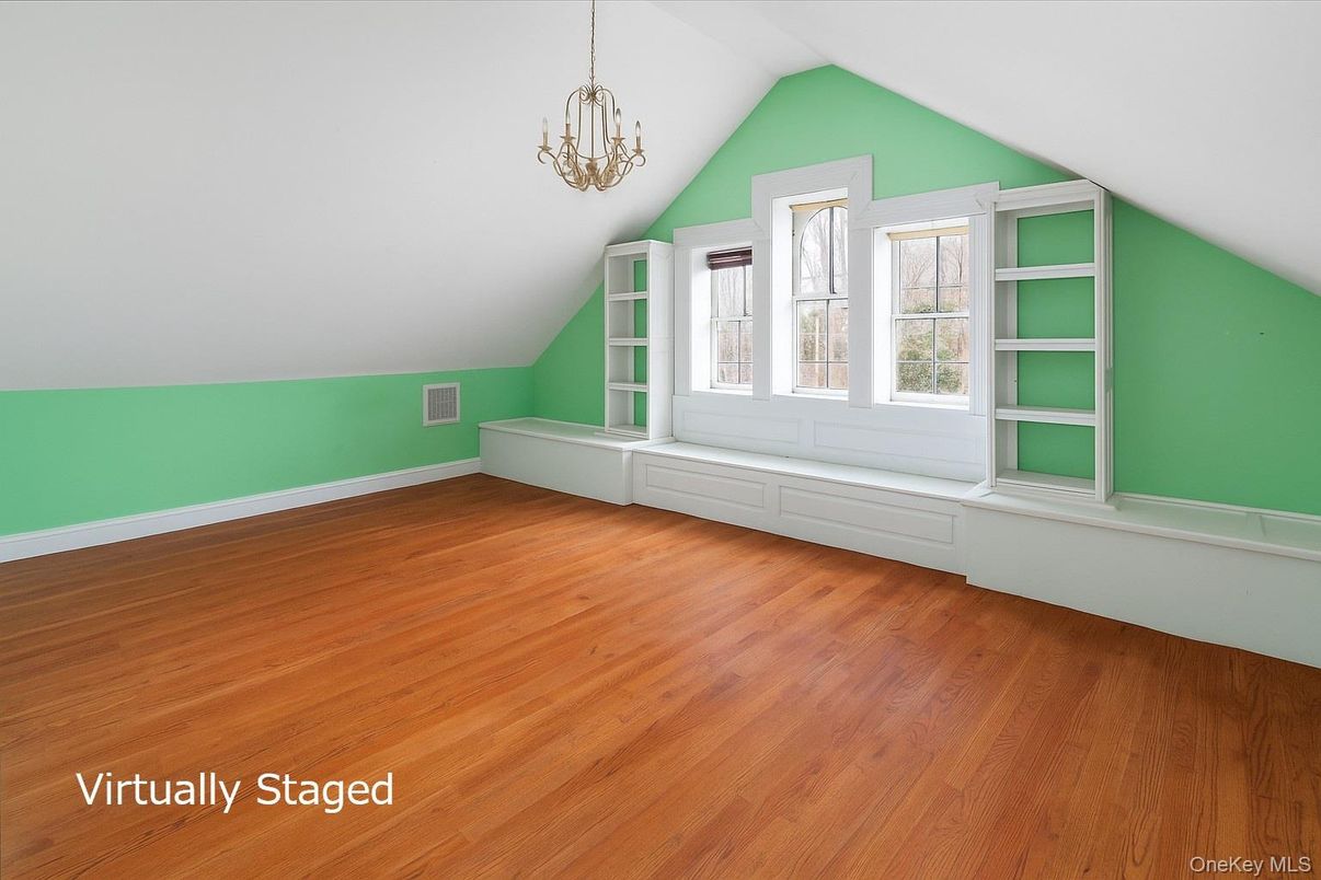 Chandelier, Empty room, Interior, Pendant Lights, Wood Texture Flooring