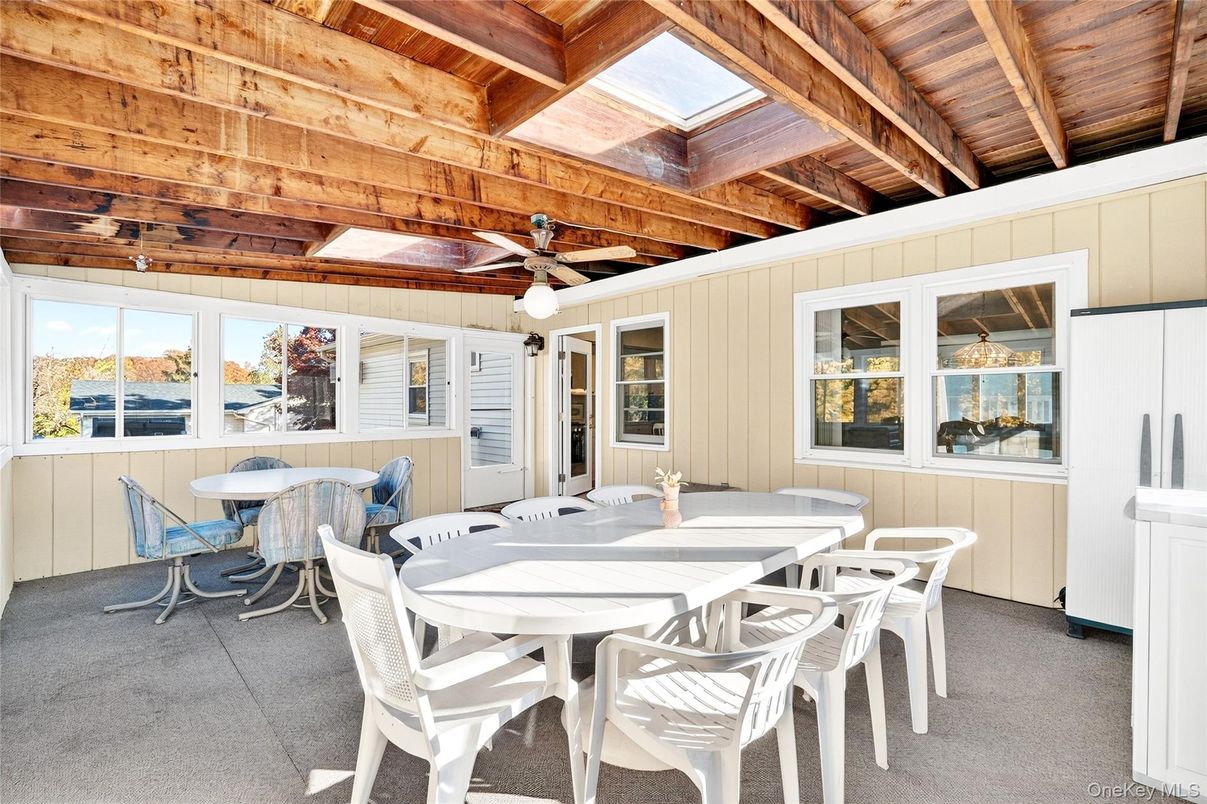 Dining room, Interior, Wooden Beams, Wooden Ceilings