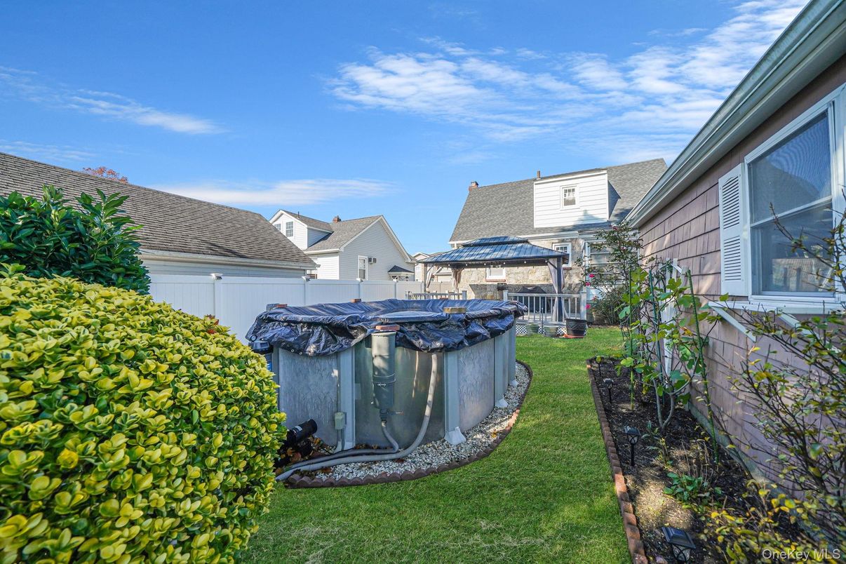 Backyard, Exterior, Hot Tub, Pool