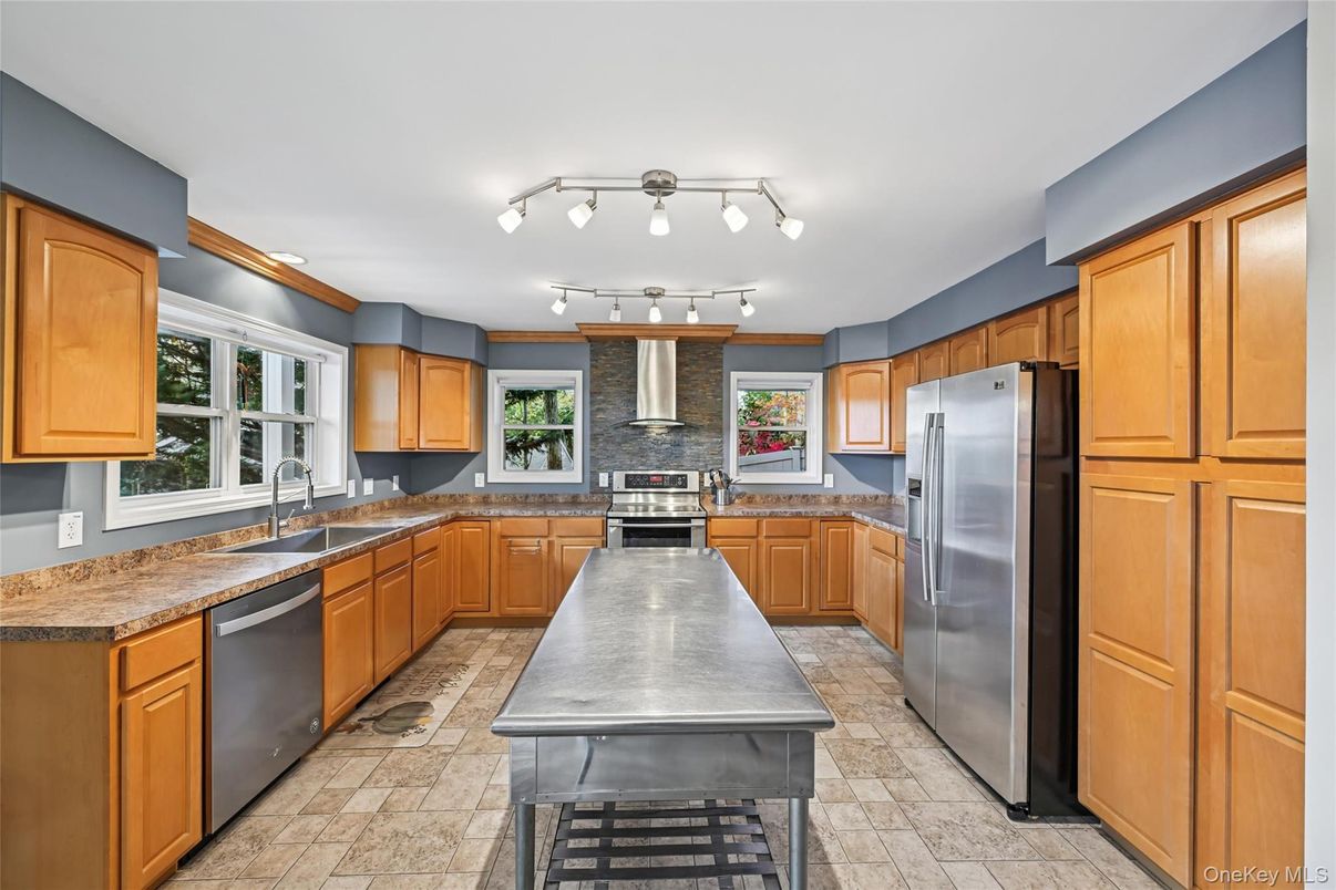 Interior, Kitchen, Stainless Steel Appliances