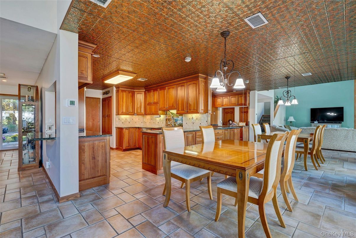 Chandelier, Dining room, Interior, Kitchen, Pendant Lights, Recessed Lighting
