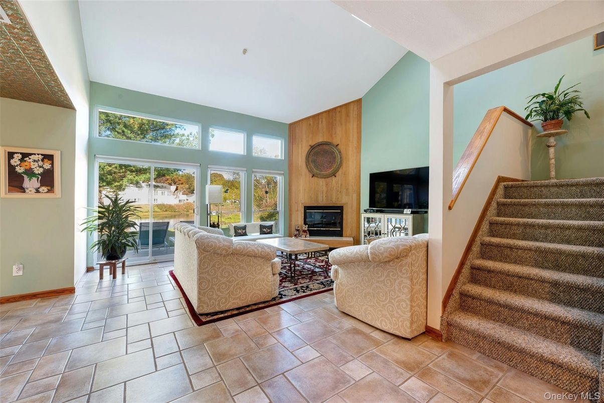 Fireplace, Interior, Living room