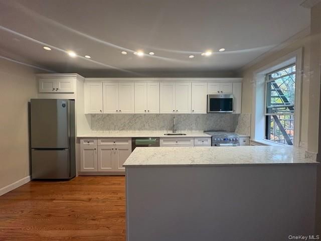 Interior, Kitchen, Recessed Lighting, Wood Texture Flooring