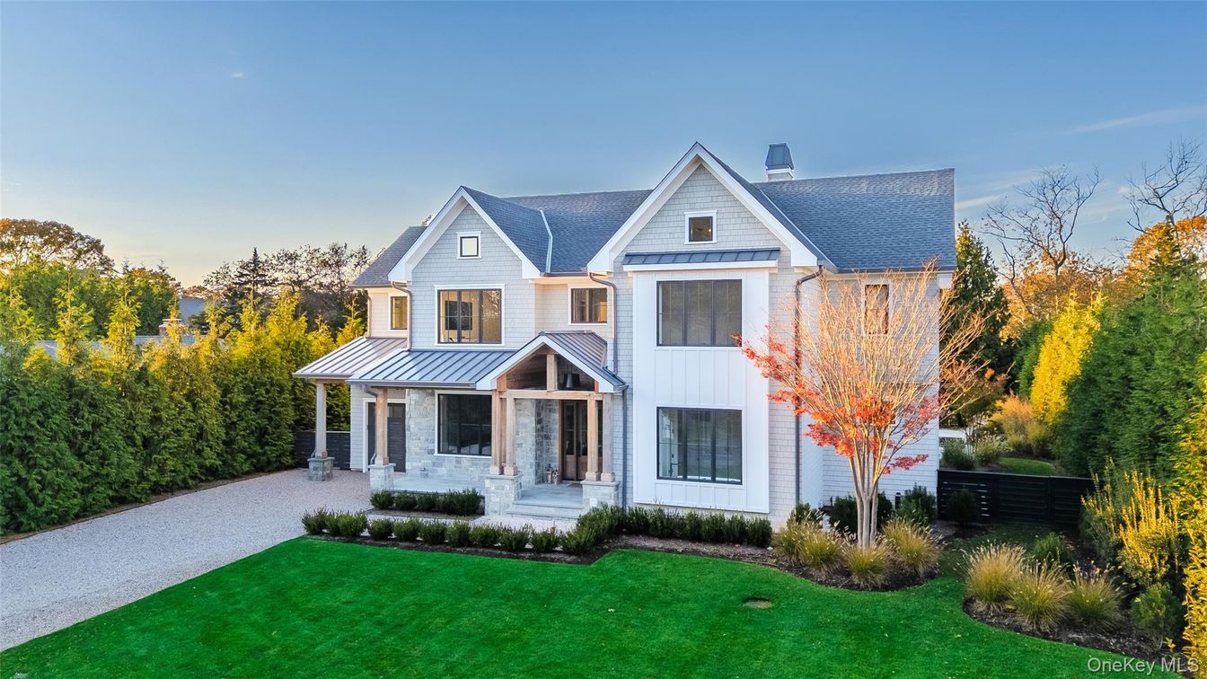Exterior, Facade, Farmhouse