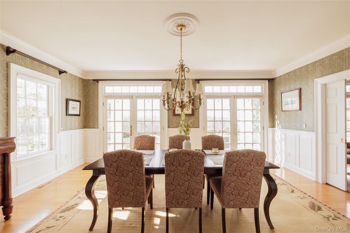 Chandelier, Dining room, Interior, Wood Texture Flooring