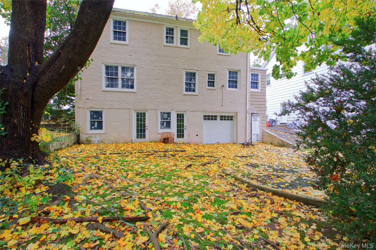 Attached, Exterior, Facade, Georgian