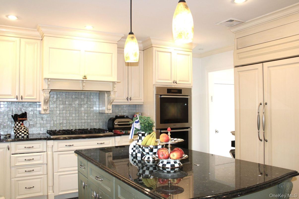 Interior, Kitchen, Pendant Lights, Recessed Lighting