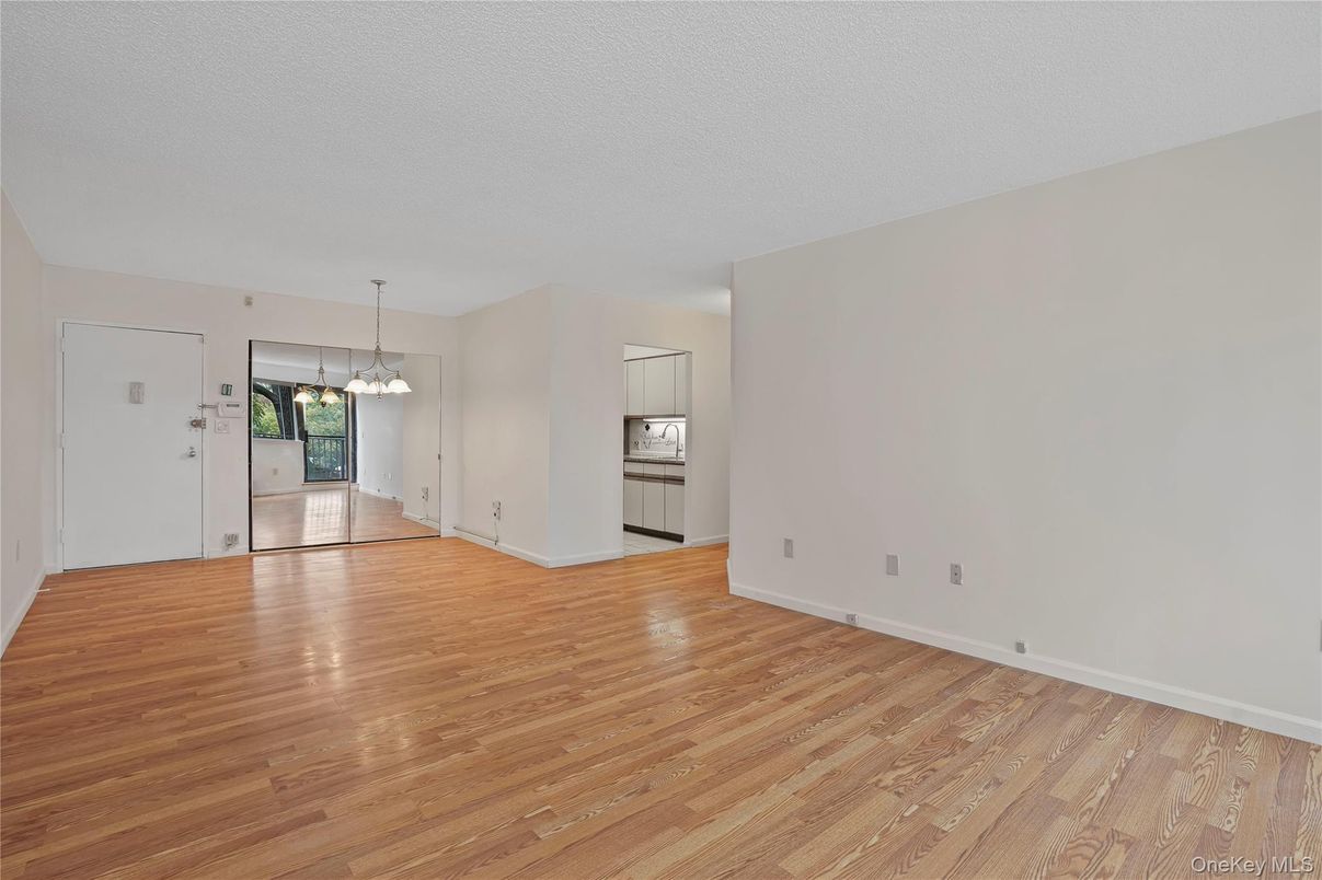 Empty room, Interior, Pendant Lights, Wood Texture Flooring