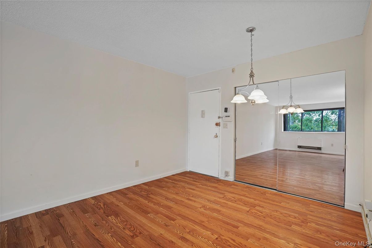 Empty room, Interior, Pendant Lights, Wood Texture Flooring
