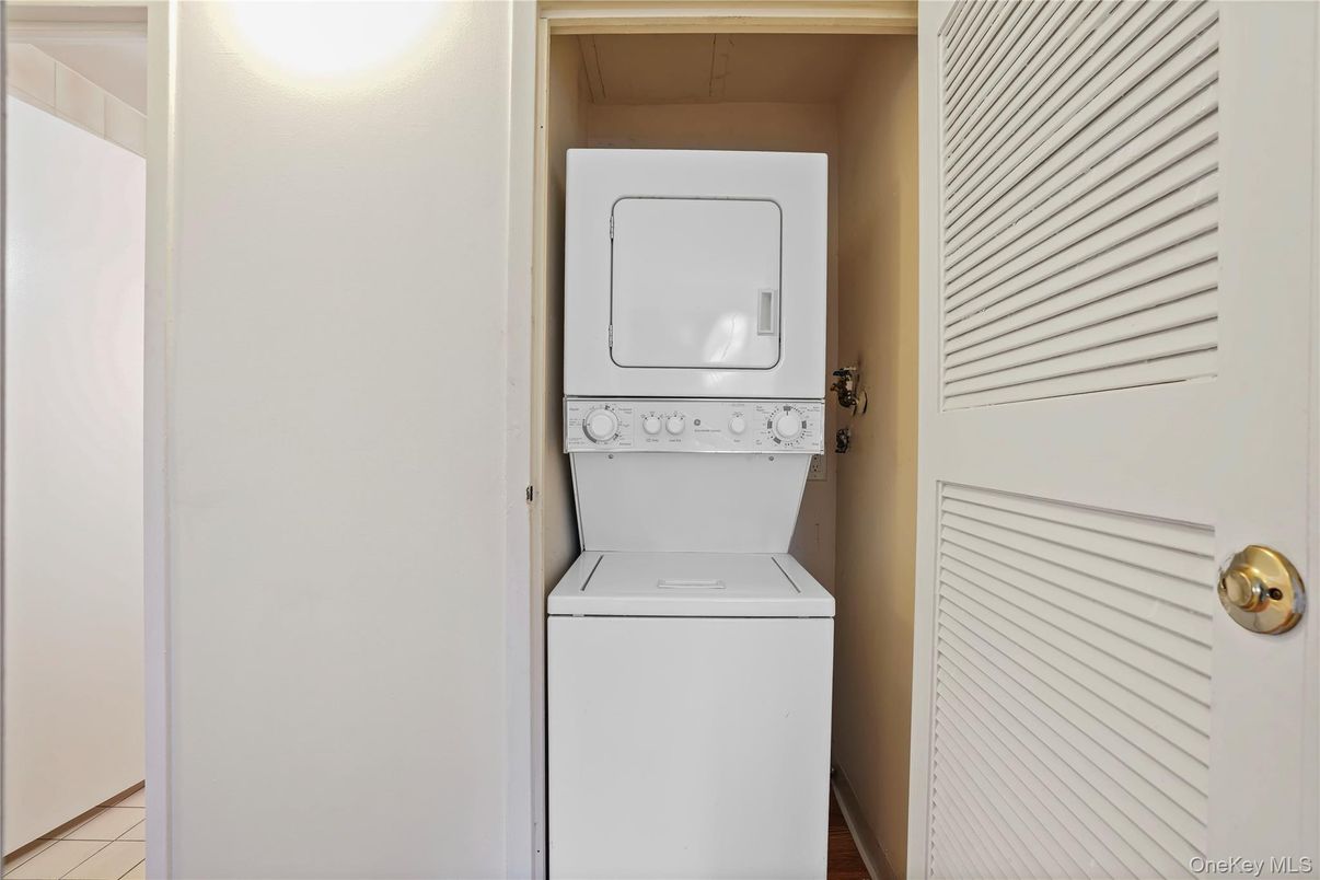 Interior, Utility Closets, Washer