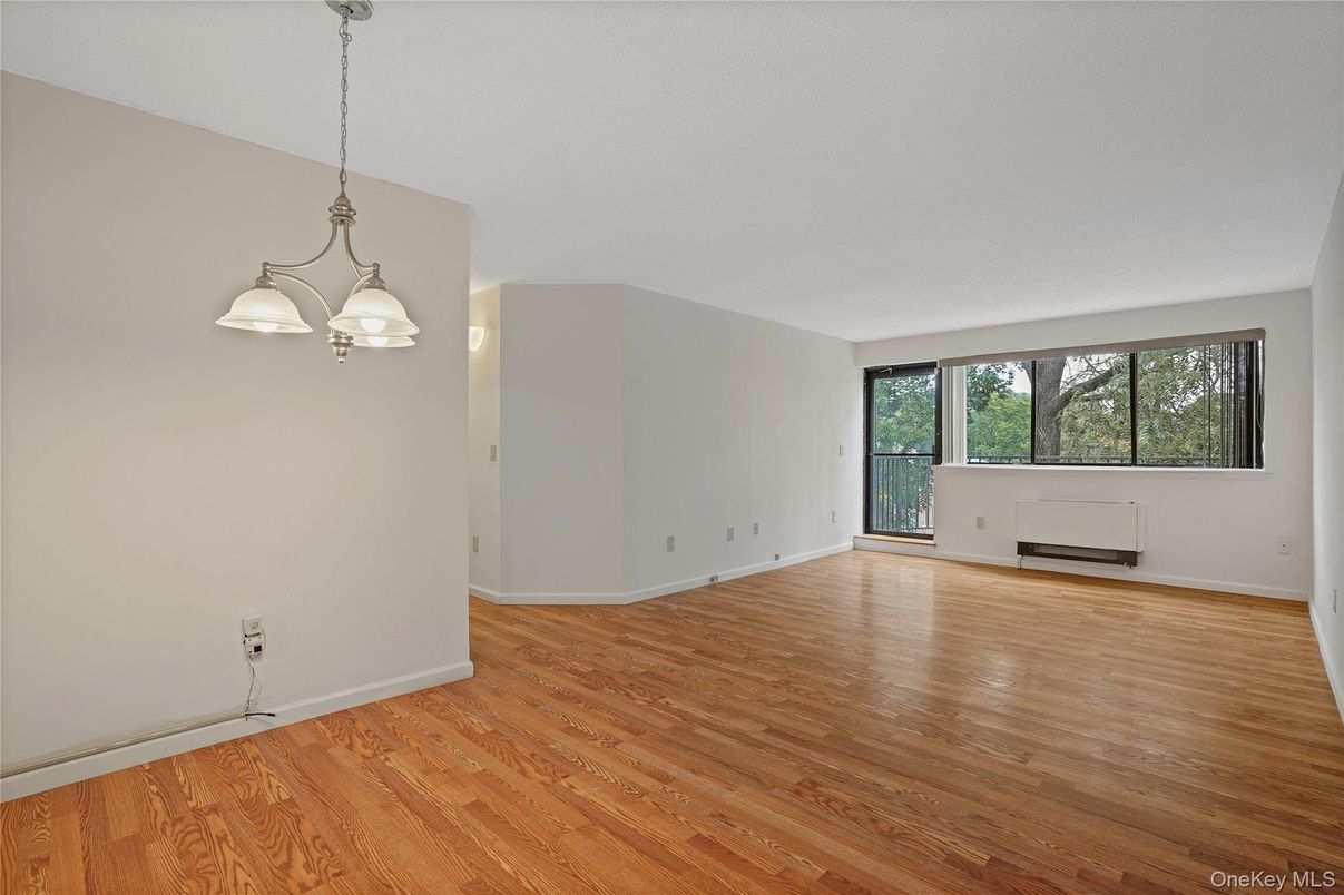 Empty room, Interior, Pendant Lights, Wood Texture Flooring