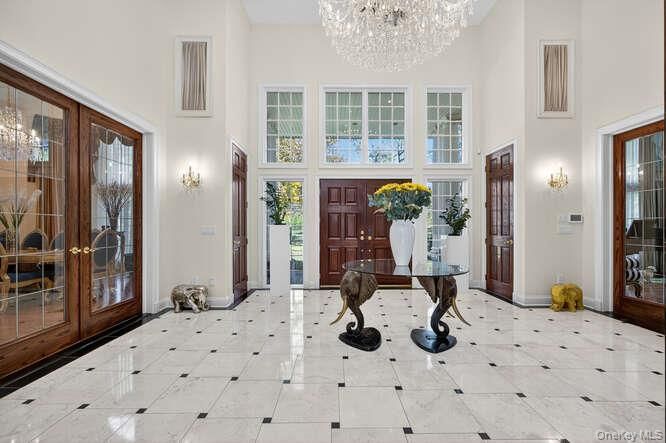Chandelier, Interior, Marble