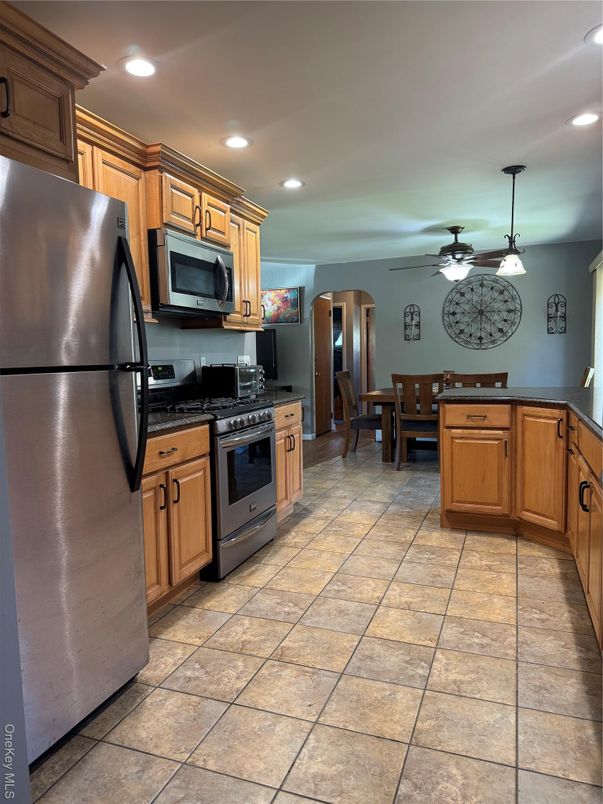 Dining room, Interior, Kitchen, Pendant Lights, Recessed Lighting