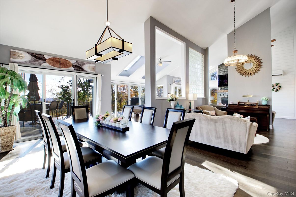 Dining room, Interior, Living room, Pendant Lights, Wood Texture Flooring