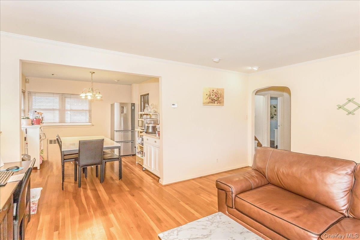 Chandelier, Dining room, Interior, Kitchen, Living room, Pendant Lights, Wood Texture Flooring