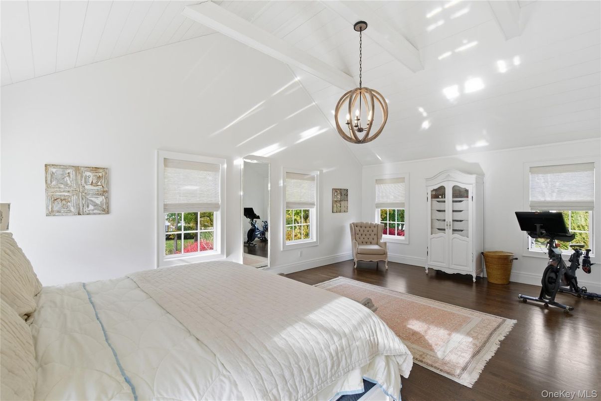 Bedroom, Fitness Equipment, Interior, Pendant Lights, Wood Texture Flooring