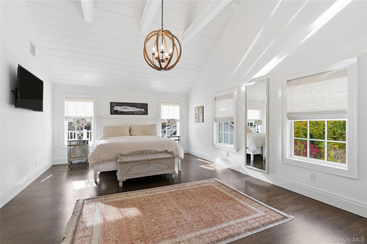 Bedroom, Interior, Pendant Lights, Wood Texture Flooring