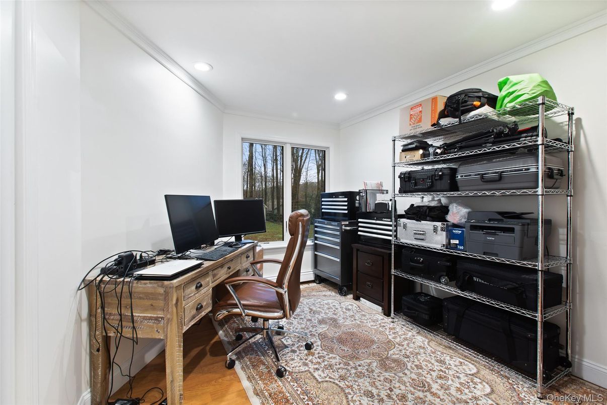 Home Office, Interior, Recessed Lighting, Wood Texture Flooring