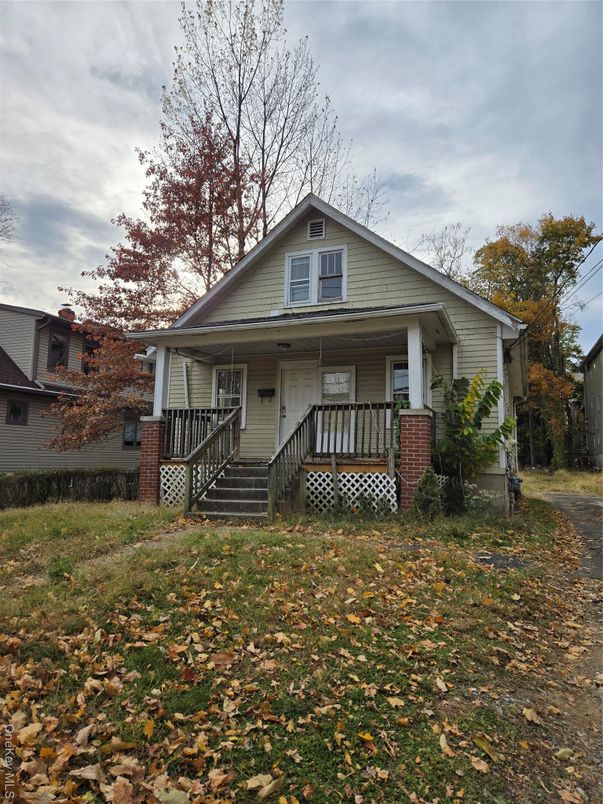 Backyard, Exterior, Facade, American Craftsman