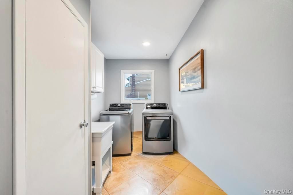 Interior, Recessed Lighting, Washer