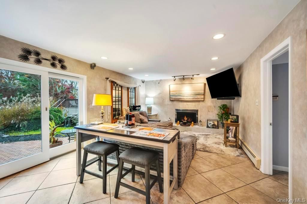 Fireplace, Interior, Living room, Recessed Lighting