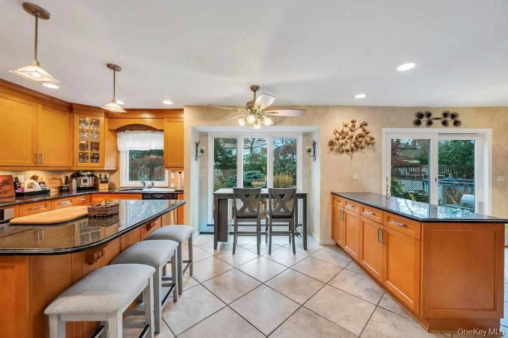 Dining room, Interior, Kitchen, Pendant Lights, Recessed Lighting