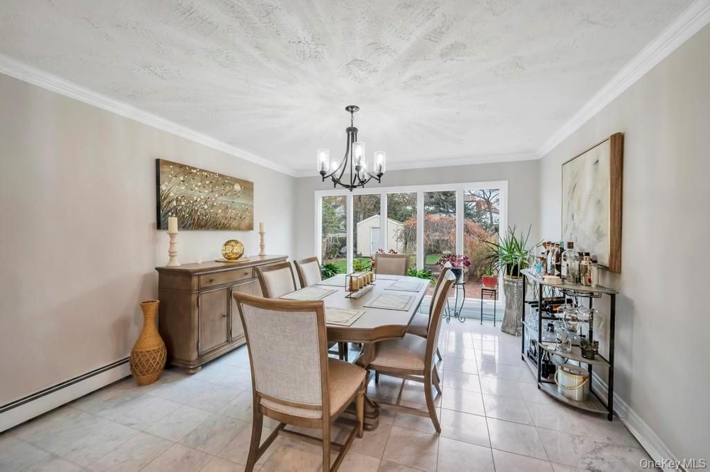 Chandelier, Dining room, Interior