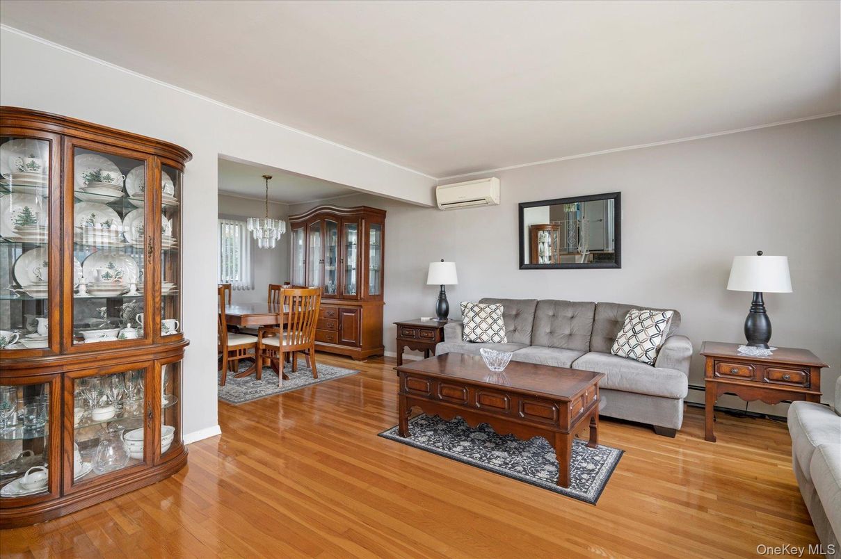 Chandelier, Dining room, Interior, Pendant Lights, Wood Texture Flooring