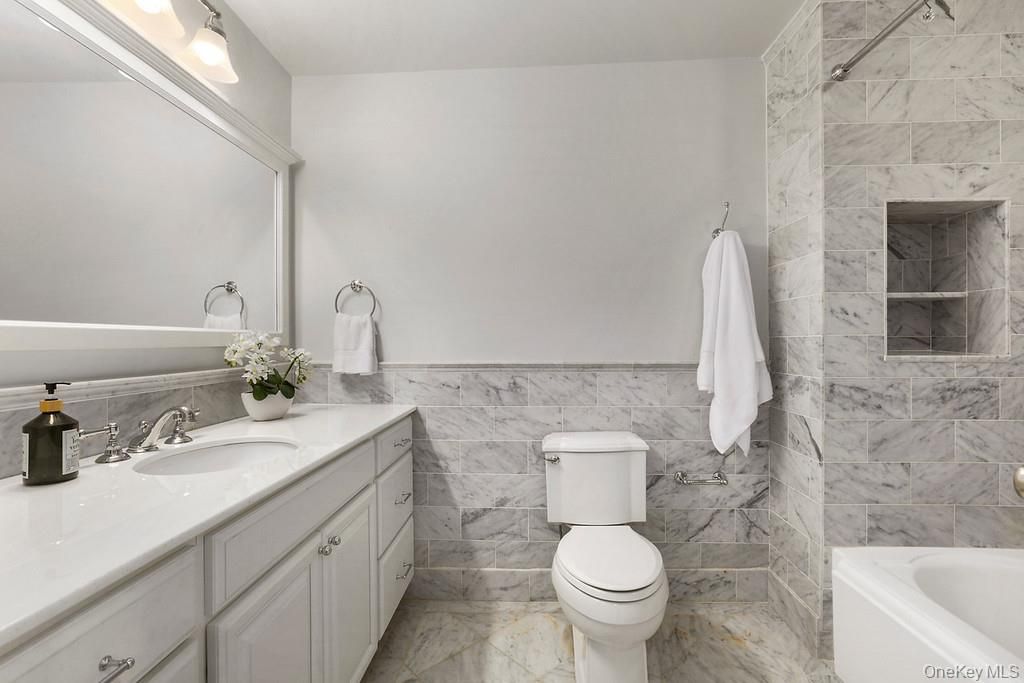 Bathroom, Interior, Marble, Marble Walls