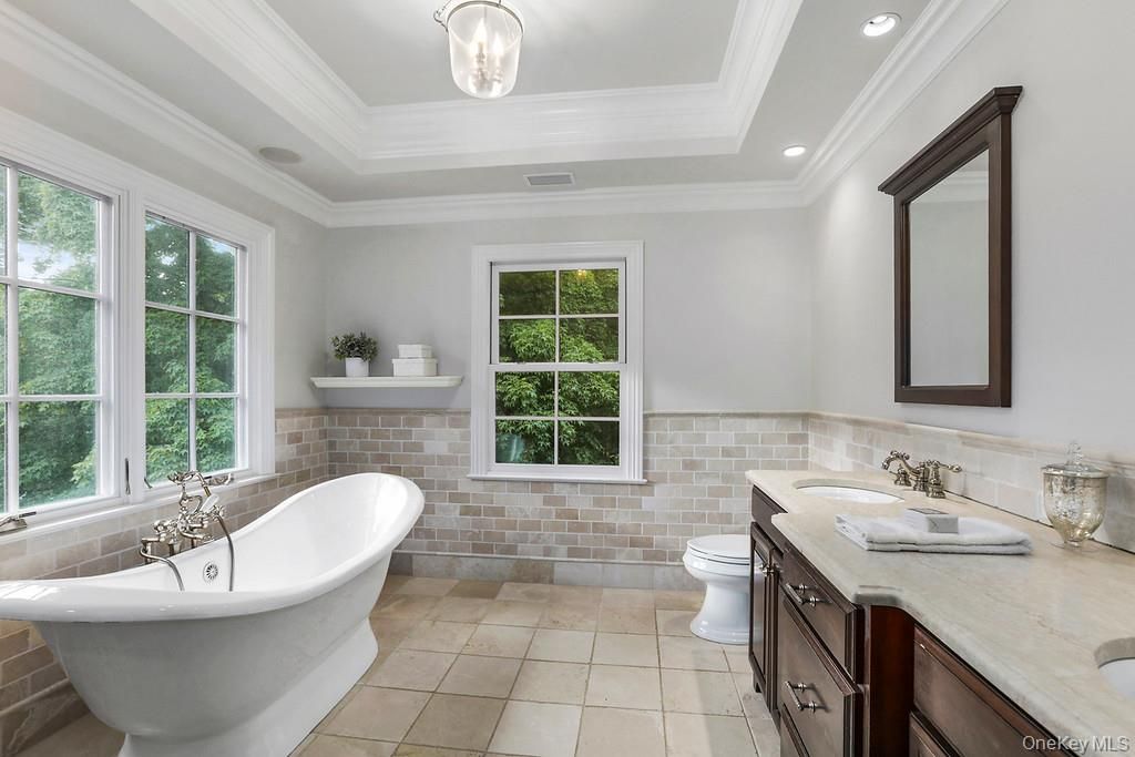 Bathroom, Dual Sink Vanities, Free Standing Baths, Interior, Recessed Lighting