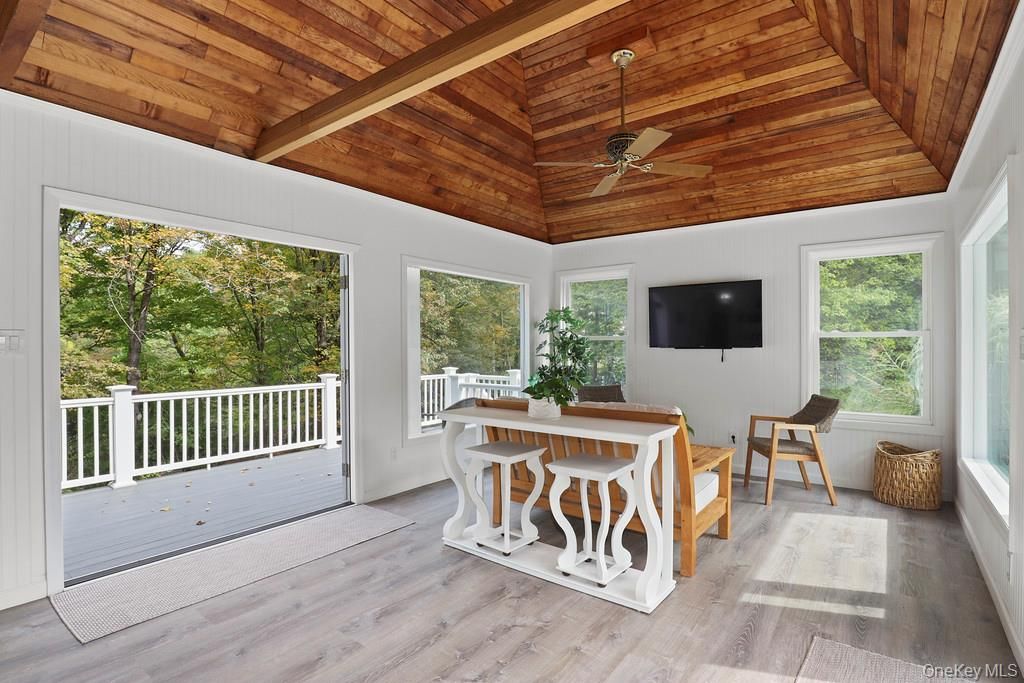 Dining room, Interior, Wooden Beams, Wooden Ceilings, Wood Texture Flooring