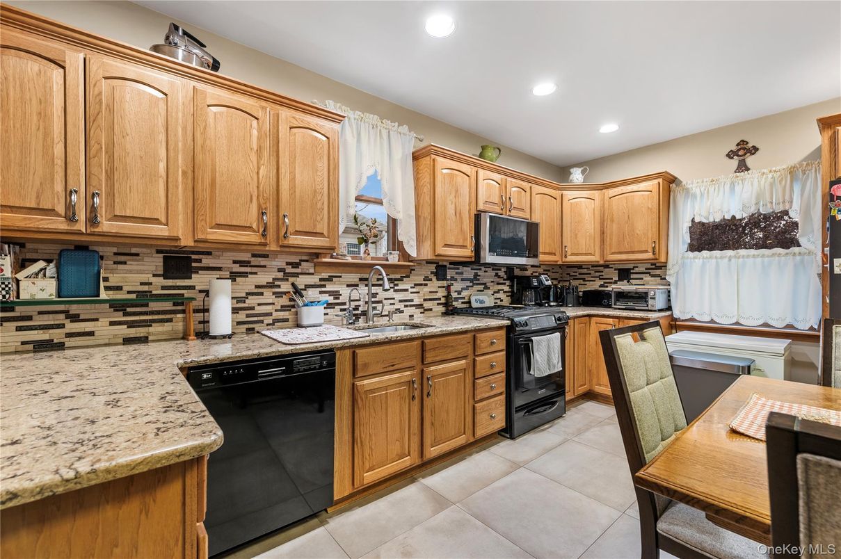 Interior, Kitchen, Recessed Lighting