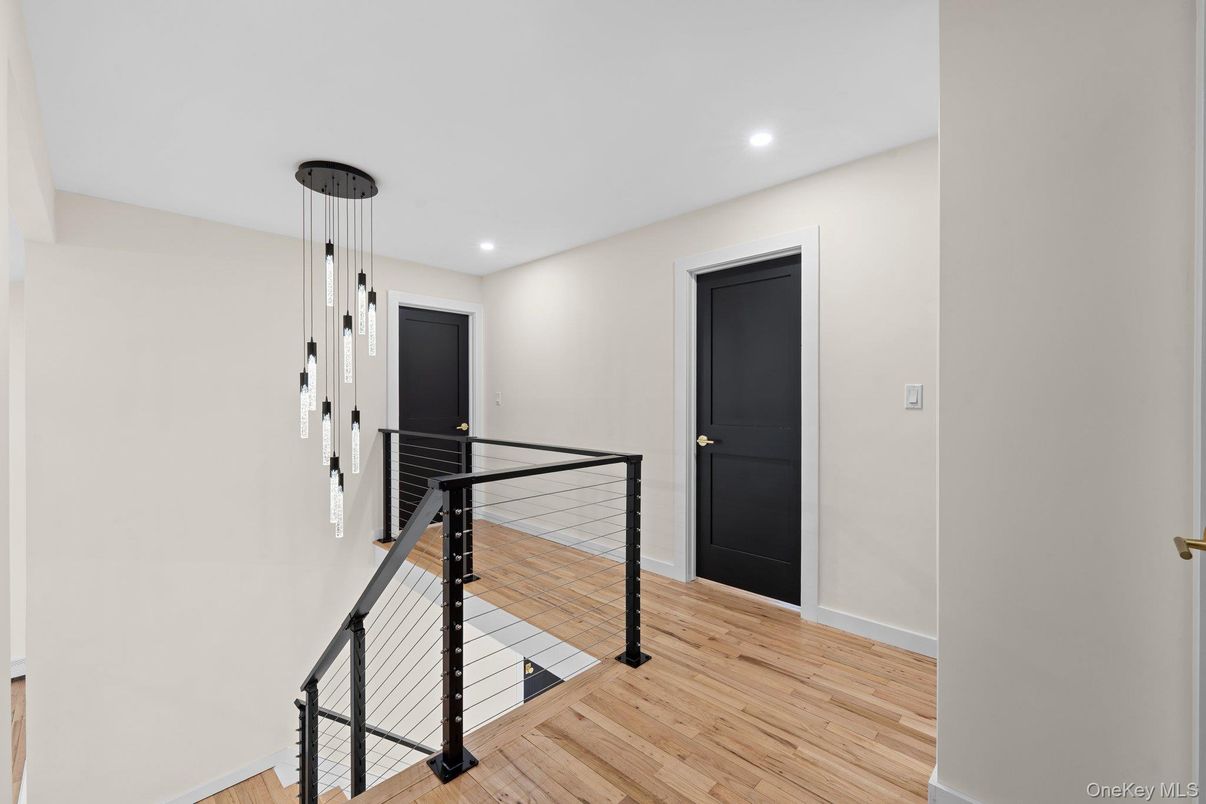 Interior, Pendant Lights, Recessed Lighting, Wood Texture Flooring