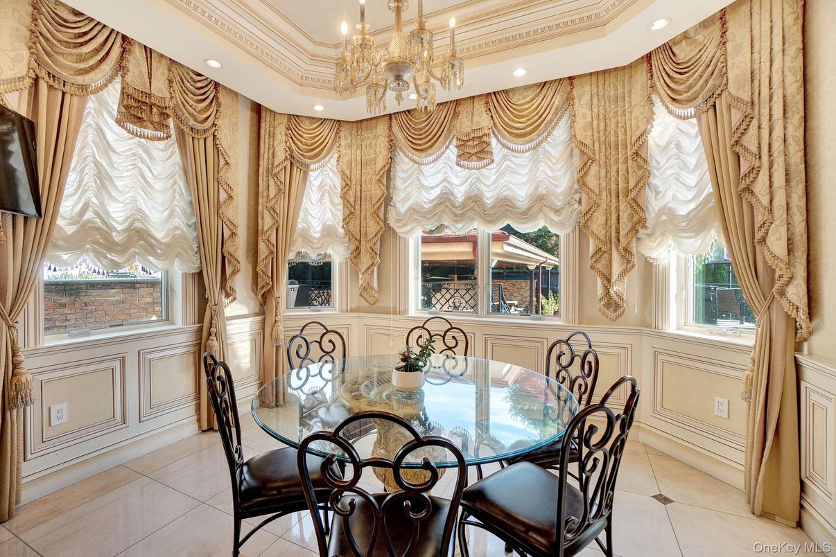 Chandelier, Dining room, Interior, Recessed Lighting