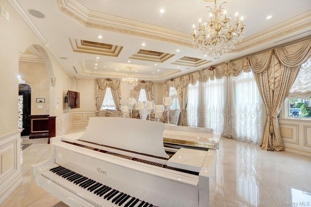 Chandelier, Dining room, Interior, Recessed Lighting