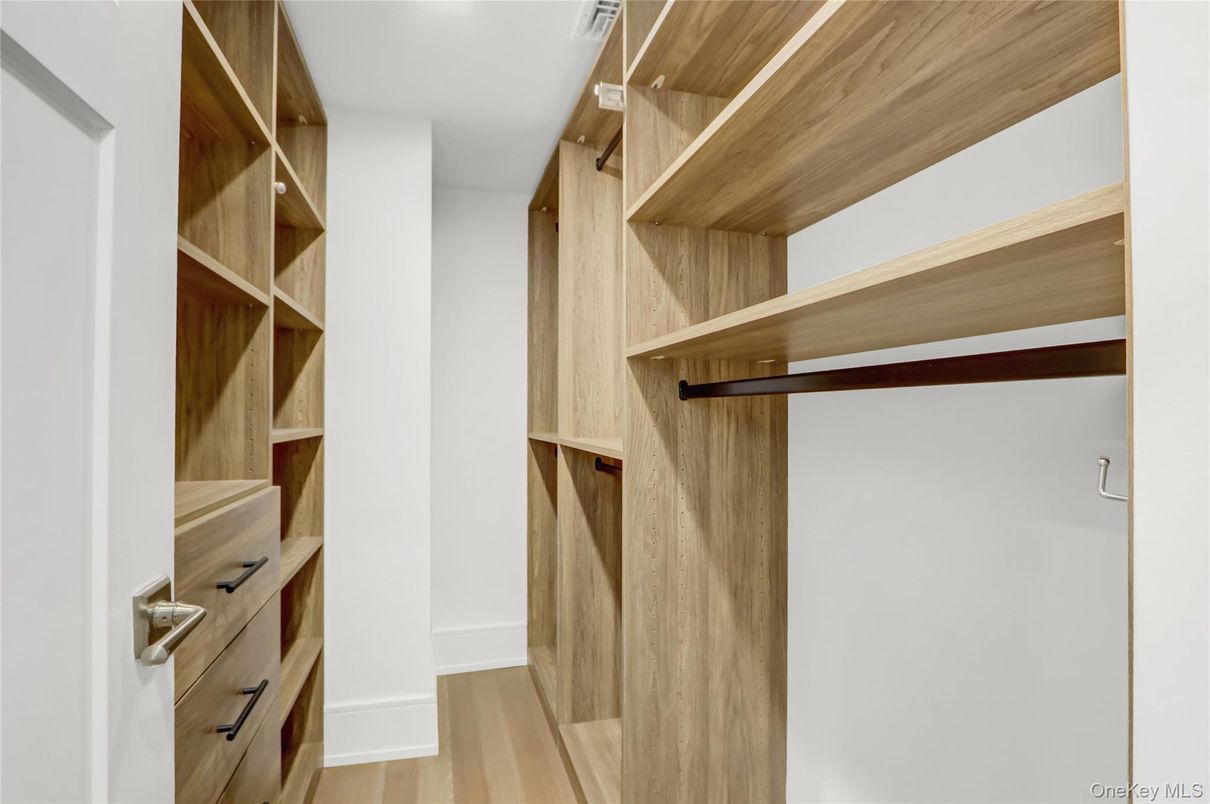 Interior, Walk-in Closets, Wood Texture Flooring