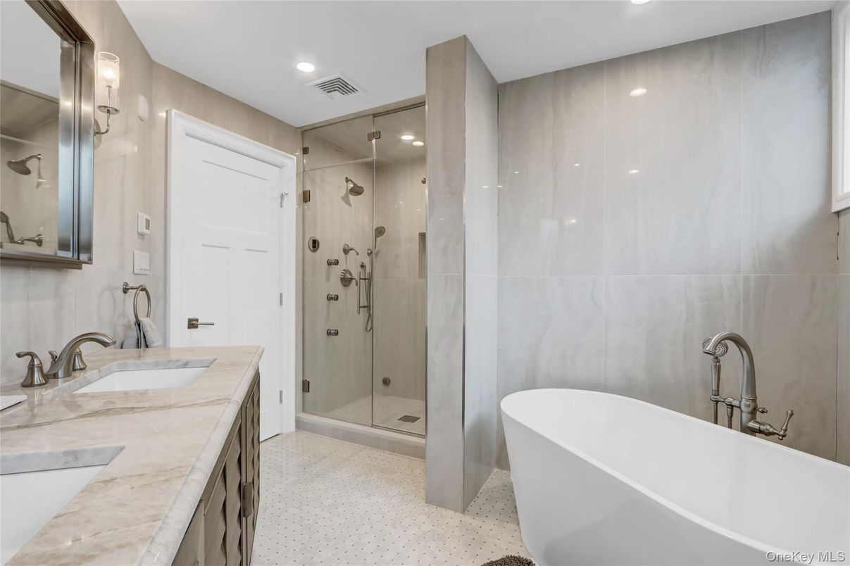 Bathroom, Dual Sink Vanities, Free Standing Baths, Glass Shower, Interior, Recessed Lighting