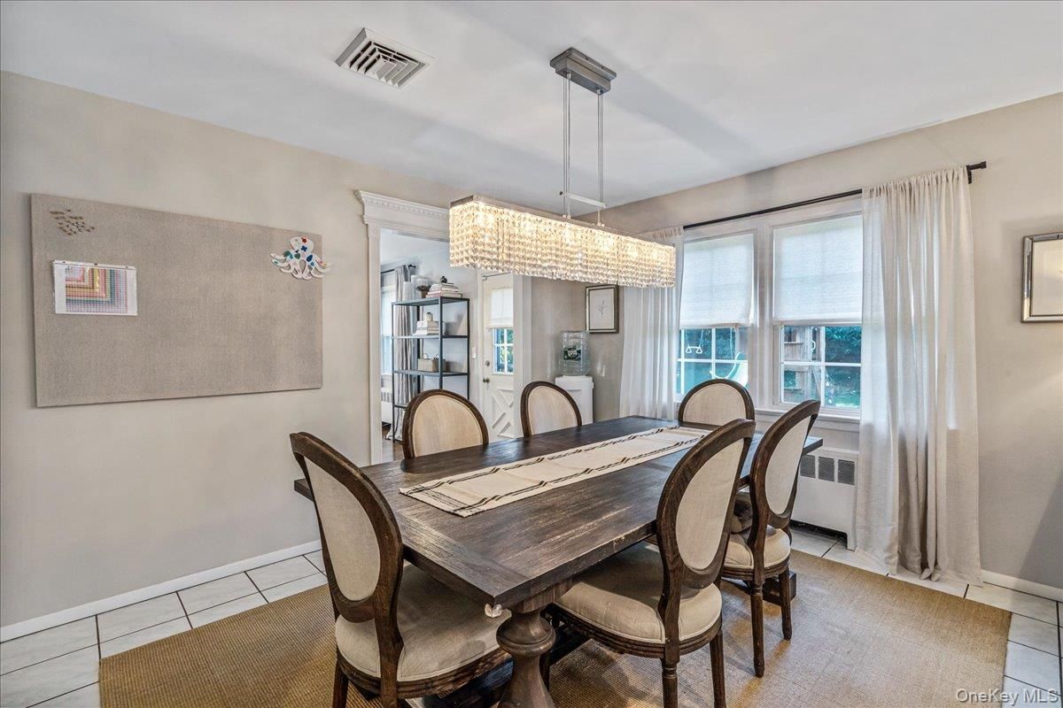 Chandelier, Dining room, Interior