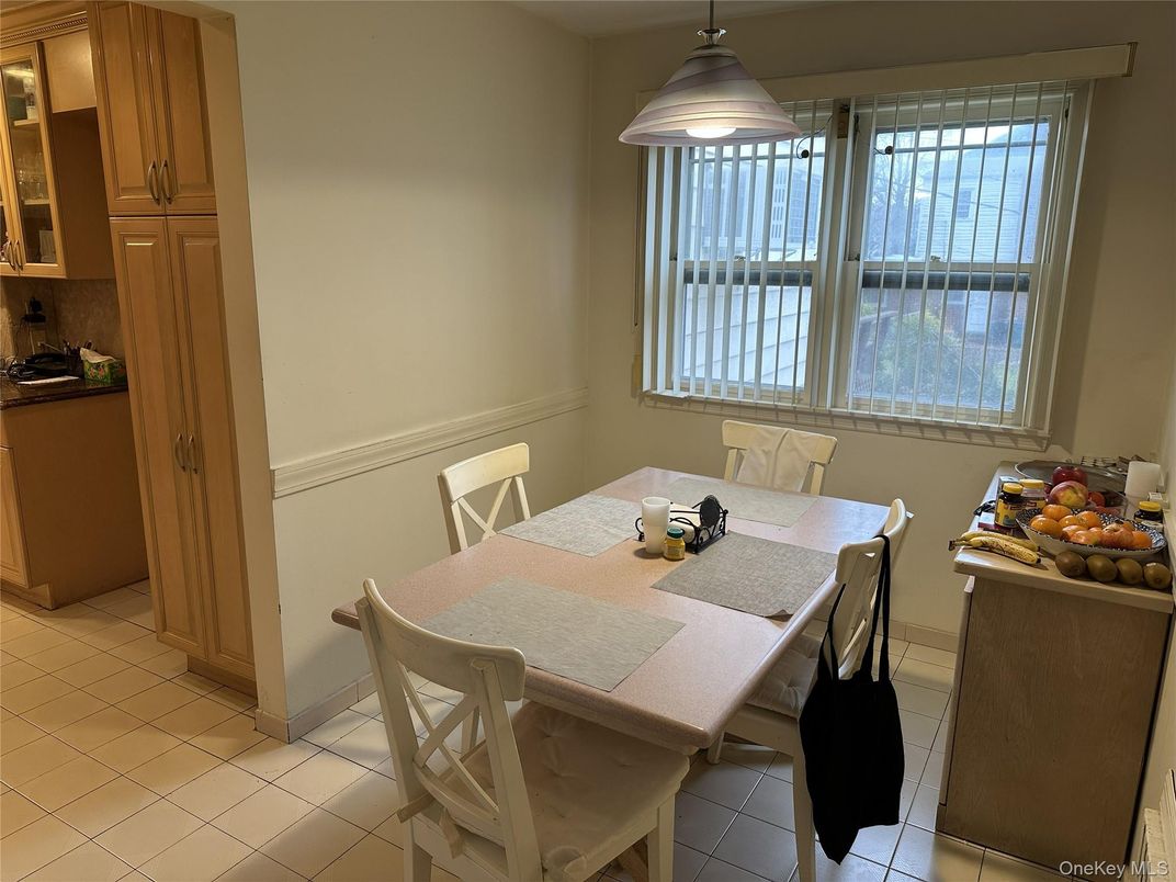 Dining room, Interior