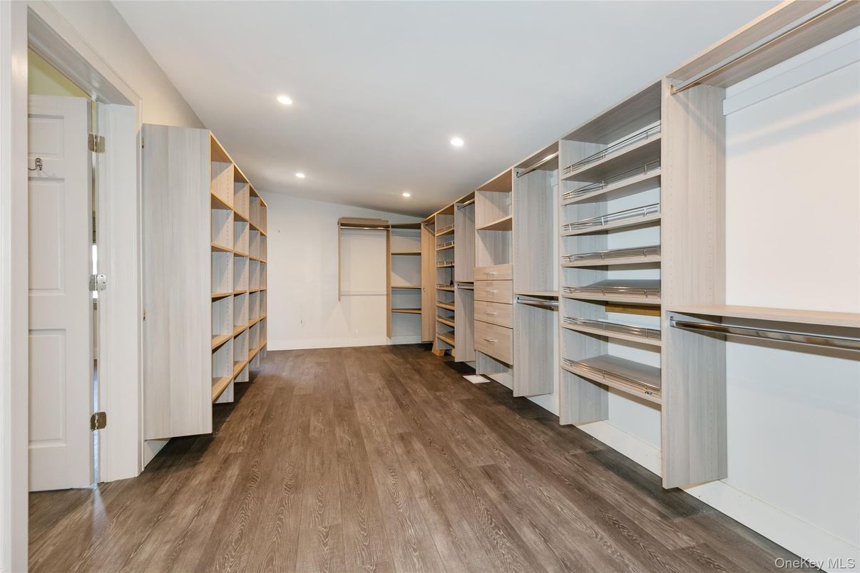 Interior, Recessed Lighting, Walk-in Closets, Wood Texture Flooring