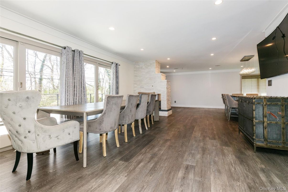 Dining room, Interior, Pendant Lights, Recessed Lighting, Wood Texture Flooring