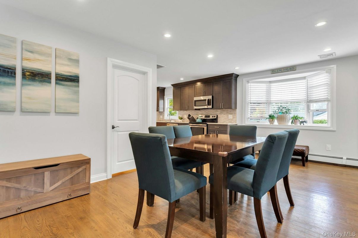 Dining room, Interior, Kitchen, Recessed Lighting, Wood Texture Flooring