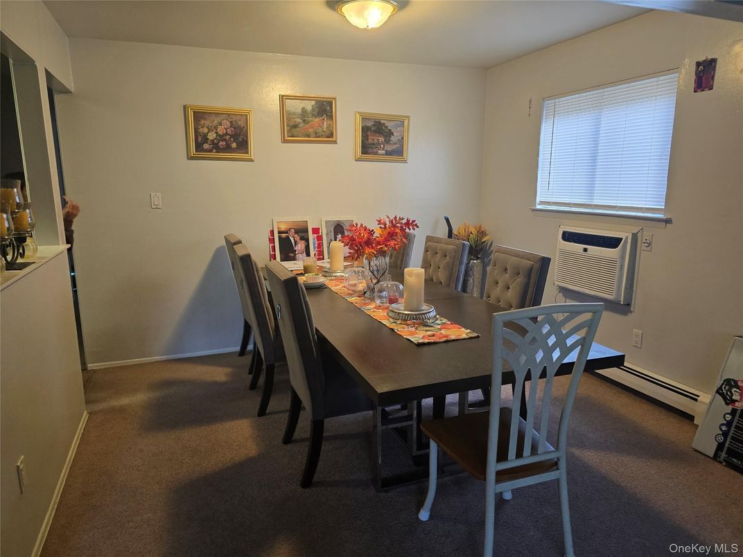 Dining room, Interior